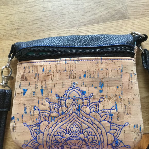 Homemade crossbody bag - Picture 2 of 7
